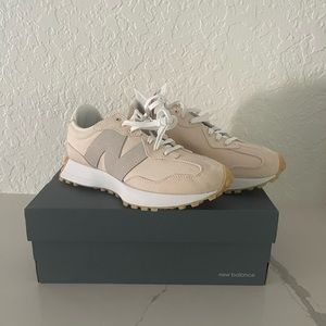 Brand New In Box New Balance 327 Sneakers